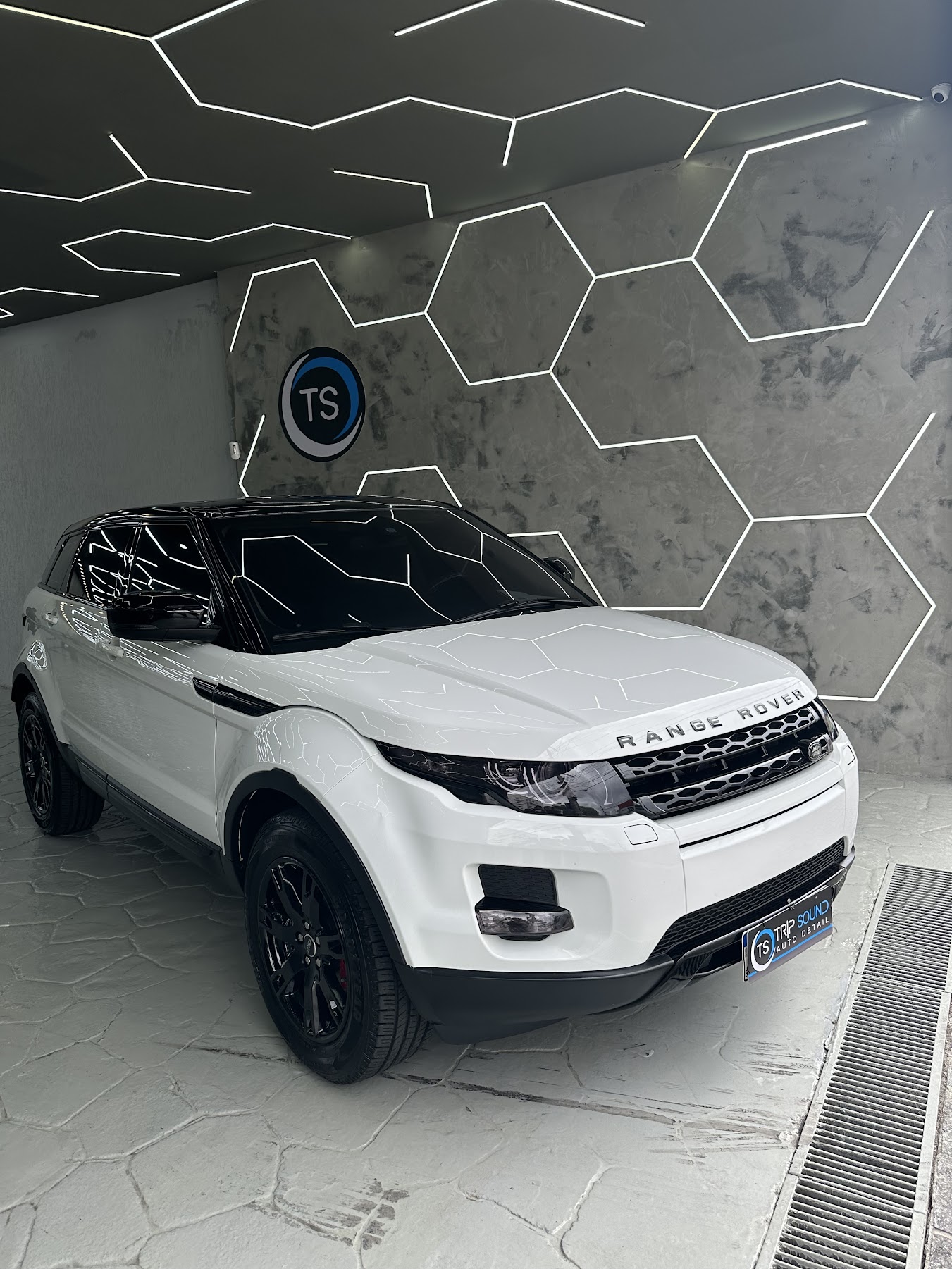 Range Rover com proteção hidrofóbica
